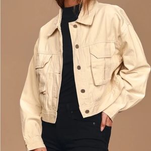 Lulus oversized trendy cropped beige/yellow denim jacket